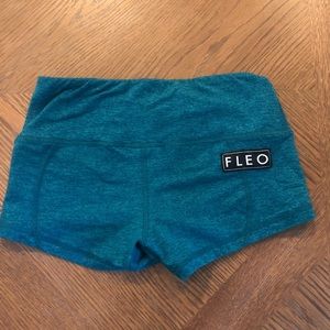 fleo, womens xs, low rise contour, excellent used condition, single lined shorts